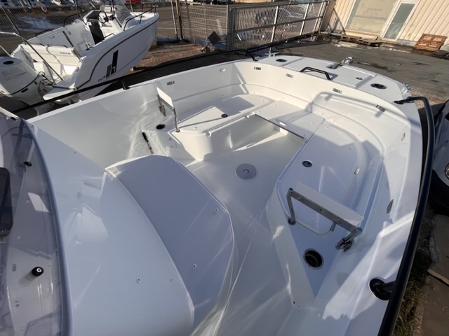 slider 4 Beneteau Flyer 8 SPACEdeck V2